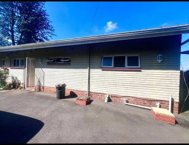 2 BEDROOM HOUSE FOR SALE IN BLACKRIDGE